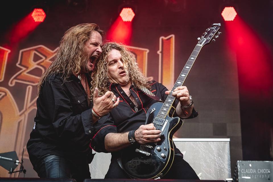 CRYSTAL BALL im Interview