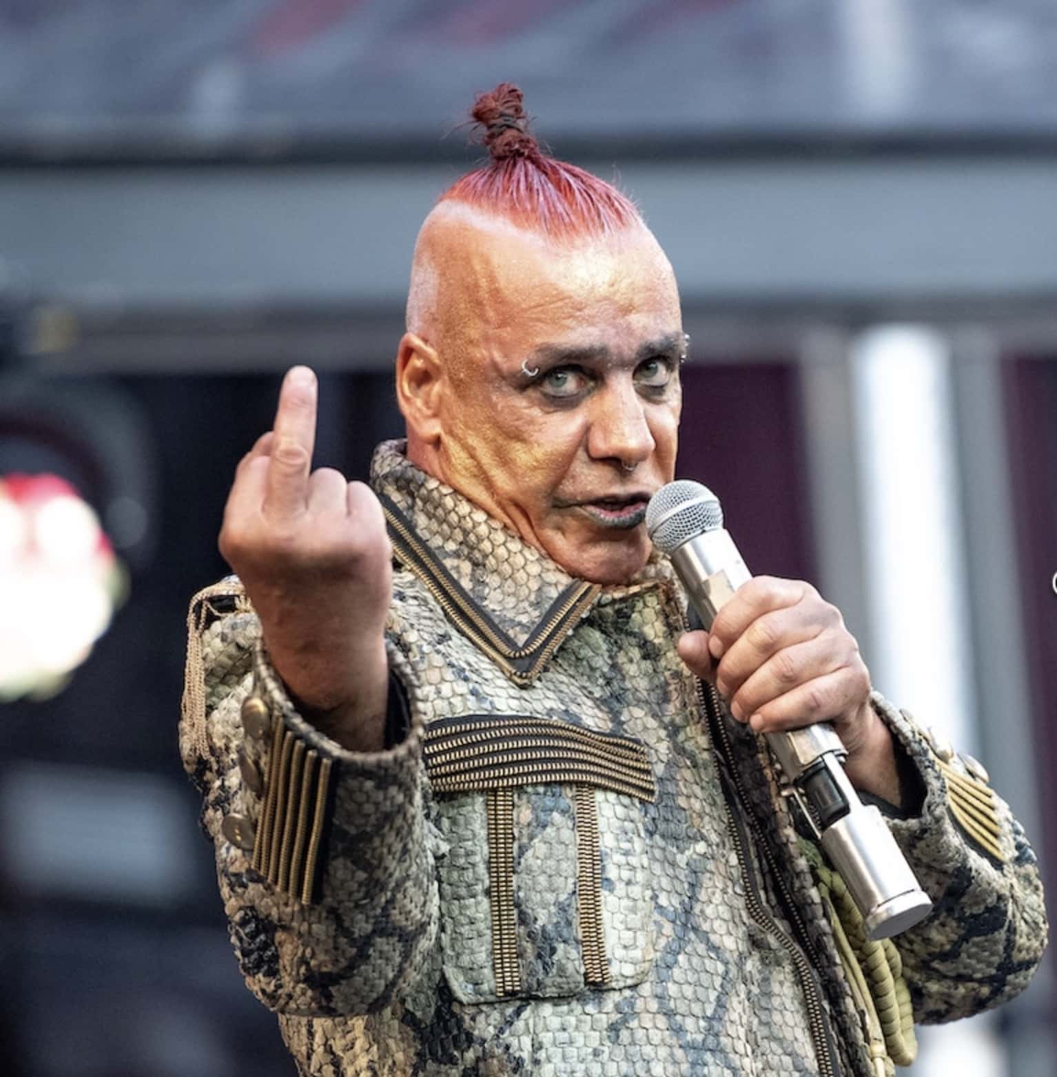 RAMMSTEIN – „Zick Zack“ Video