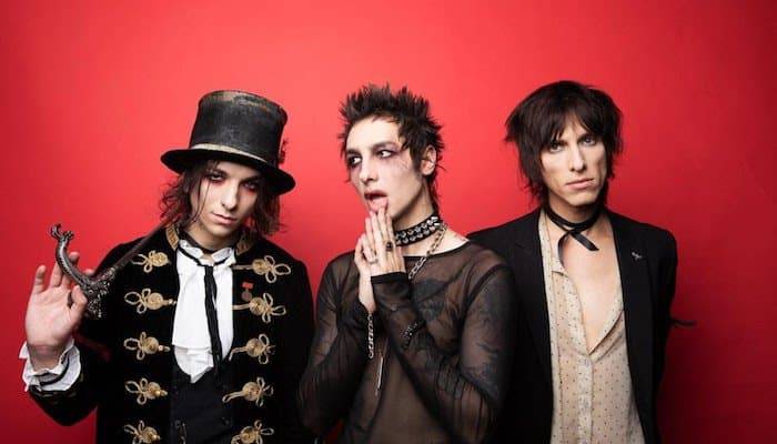 PALAYE ROYALE im Kofmehl – Support BADFLOWER