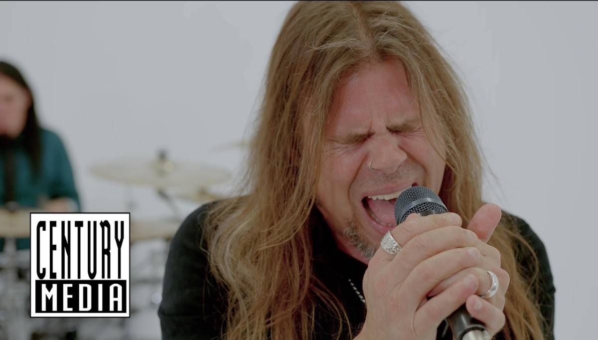 QUEENSRŸCHE – Video “Hold On”