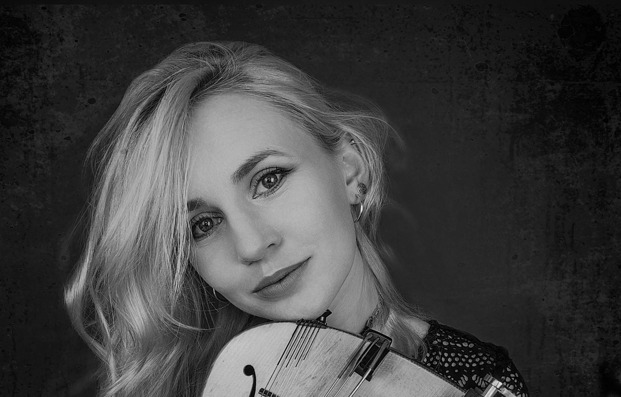 ELUVEITIE – neues „Hurdy Girly“ bekannt