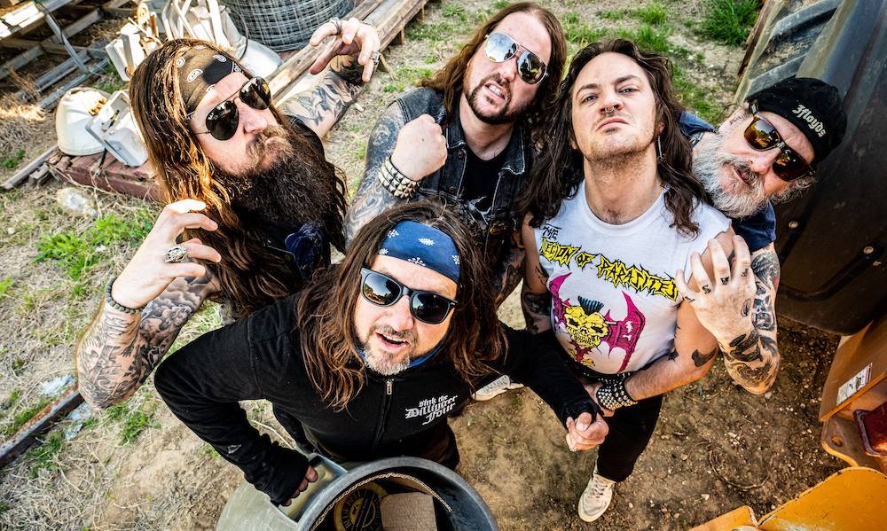 MUNICIPAL WASTE – „Crank The Heat“