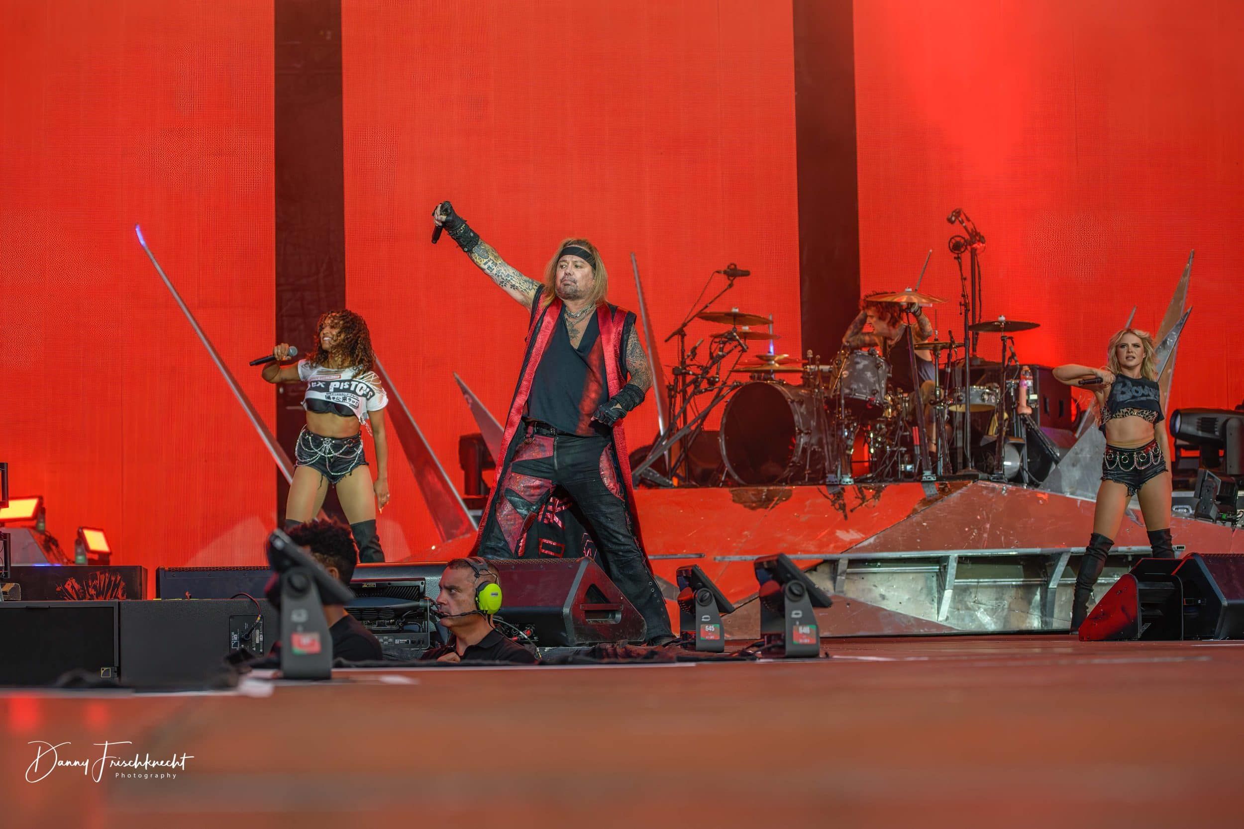 MÖTLEY CRÜE und Co. – Arsch und Titten inklusive…