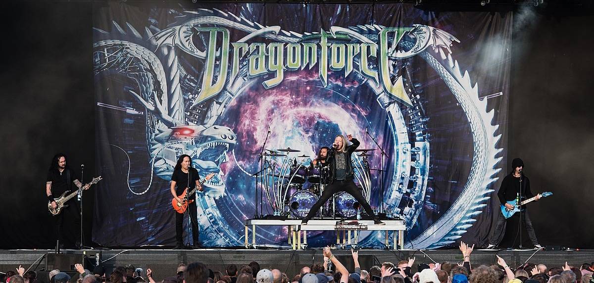 DRAGONFORCE – „Warp Speed Warriors“