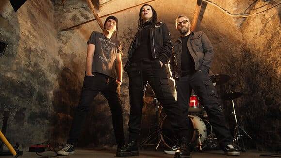 MY MERRY MACHINE mit neuer Videosingle „Total War“