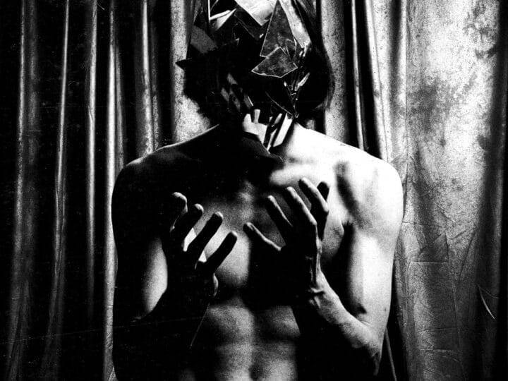 BLEED FROM WITHIN – „Hands Of Sin“