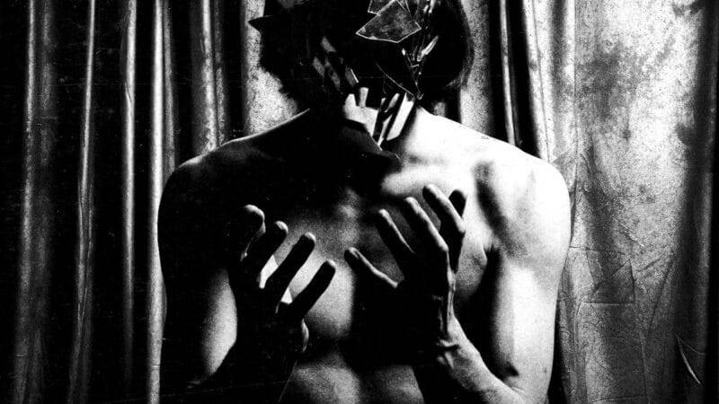 BLEED FROM WITHIN – „Hands Of Sin“