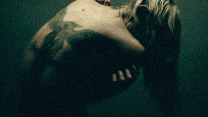 CRIMSON VEIL – Video zu „Shift“