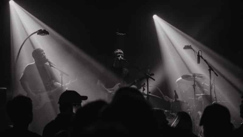 Heisskalt dreht den Temperaturregler auf