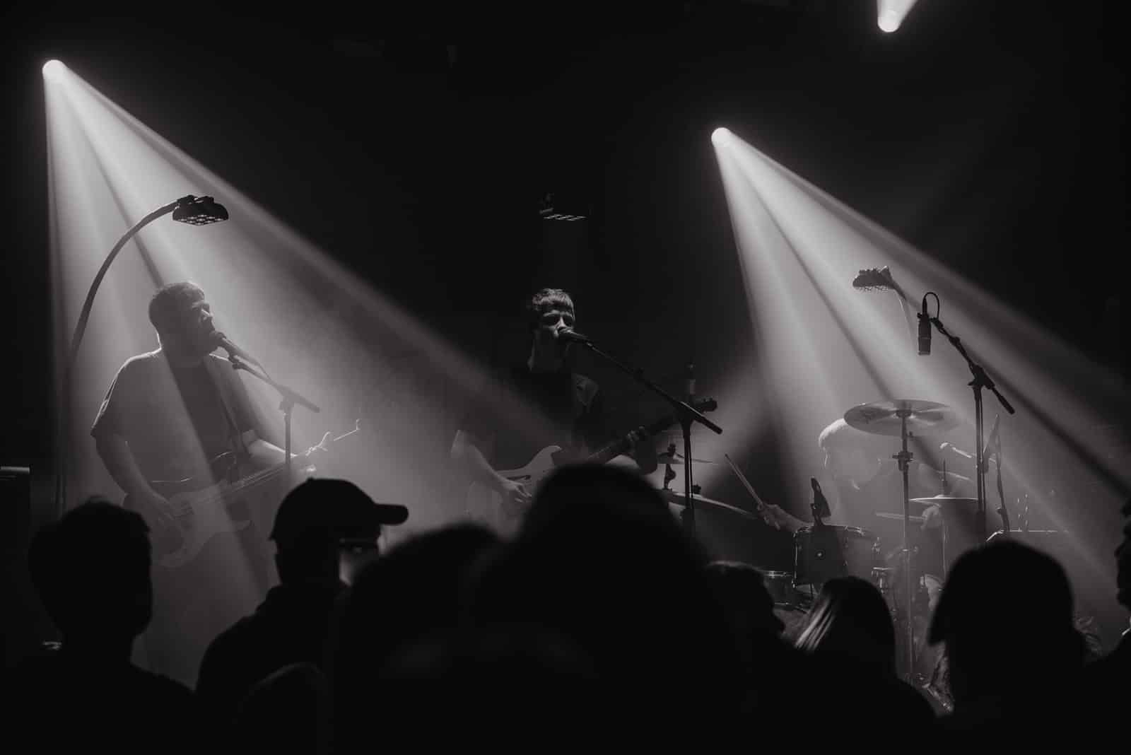 Heisskalt dreht den Temperaturregler auf