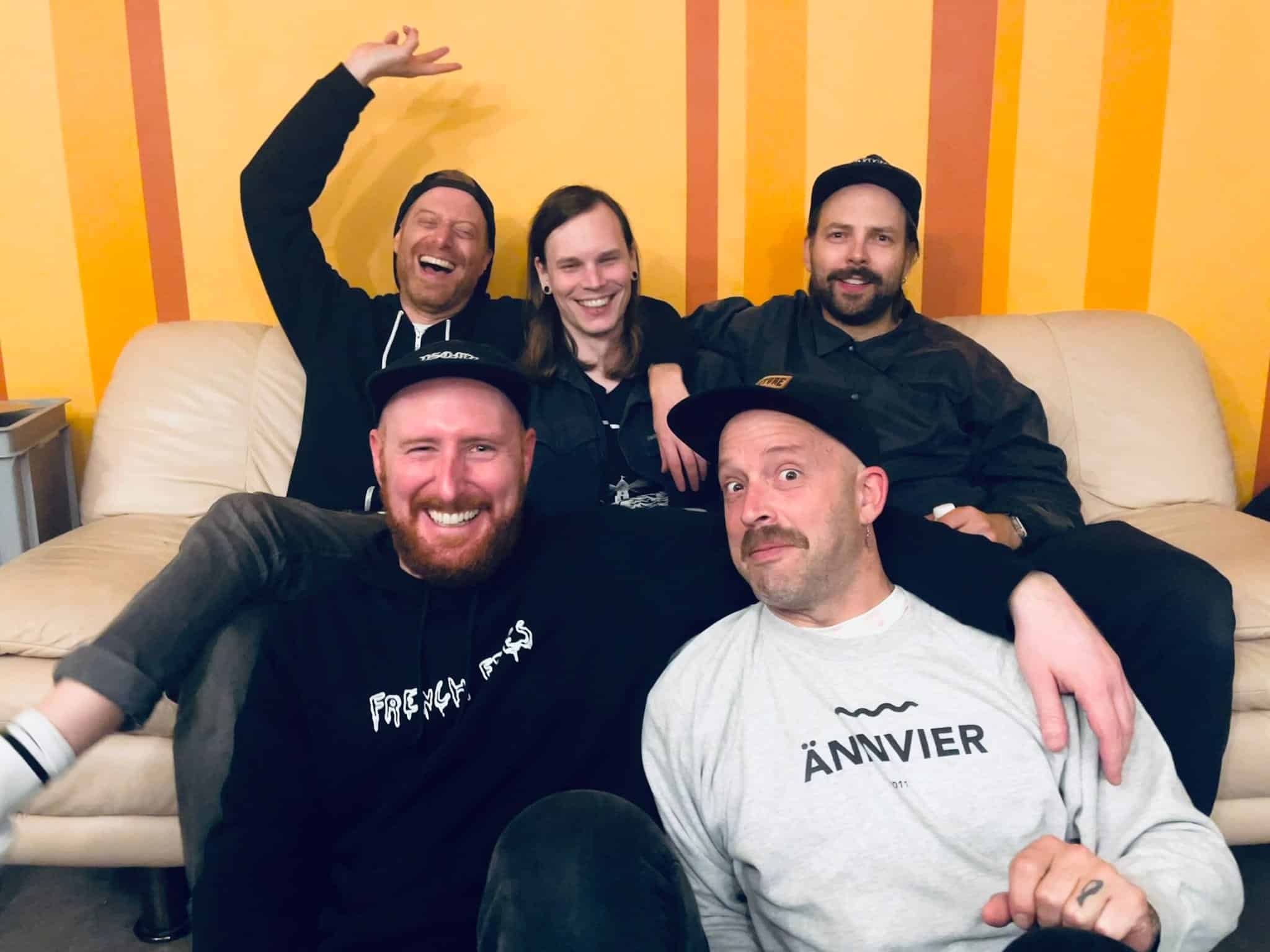 SLAM DUNK SWITZERLAND – Schweizer Skaterboys sind mit dabei…