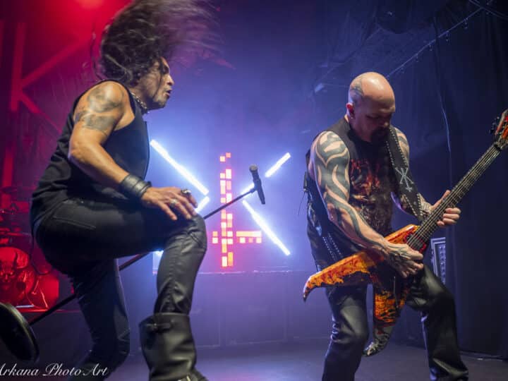 KERRY KING im Komplex 457