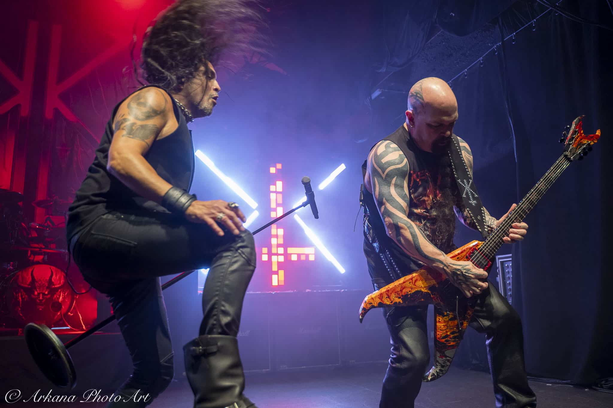 KERRY KING im Komplex 457
