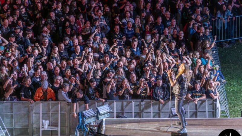 RIVERSIDE FESTIVAL – der Freitag