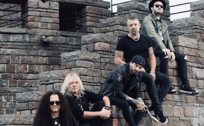 CORELEONI – „Like It Or Not“