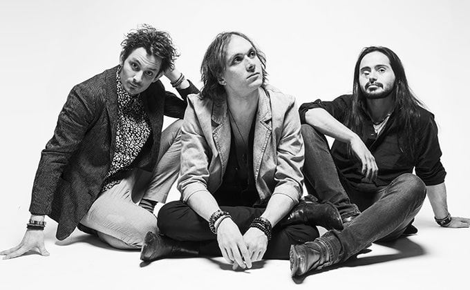 DIRTY SOUND MAGNET im Dynamo